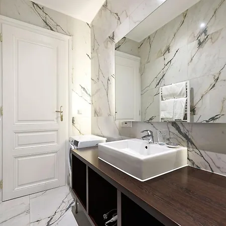 Garnisongasse - Luxurious Apartment Close To The City Centre Vienna Exterior photo